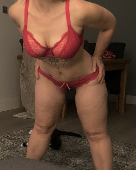 matures in matching bra and panty