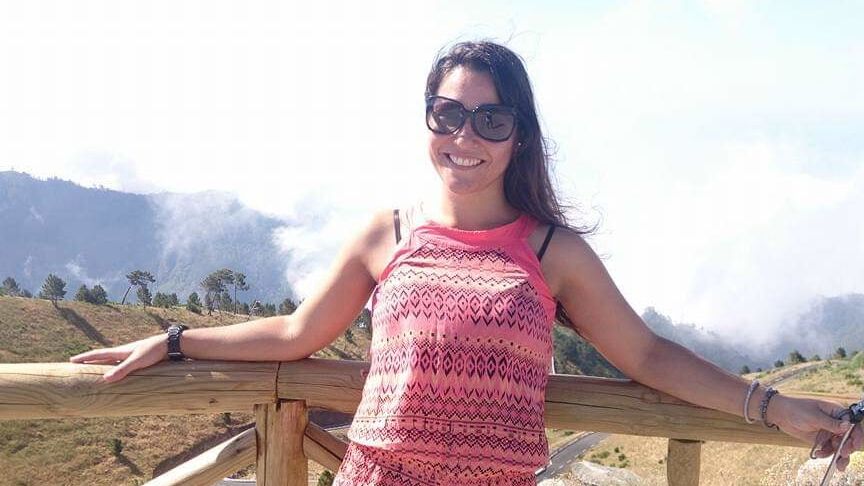 Hot wife Nidia