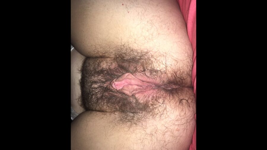 ma femme les cuisses ouverte prete a se faire baiser