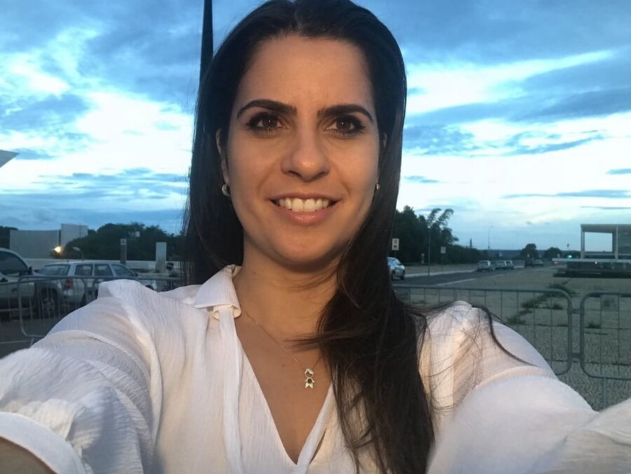 Camila Bomfim