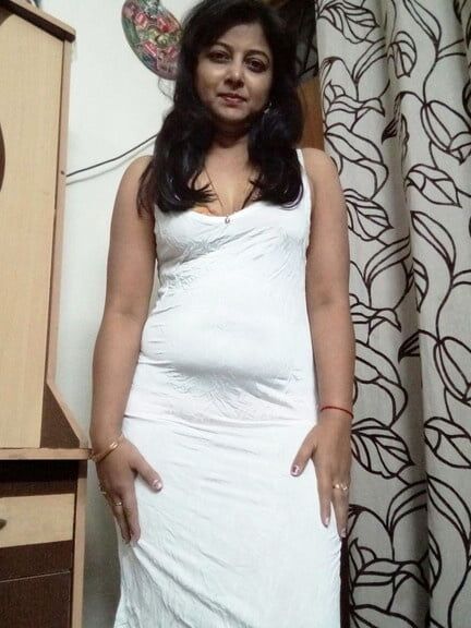 Sangeetha desi Aunty