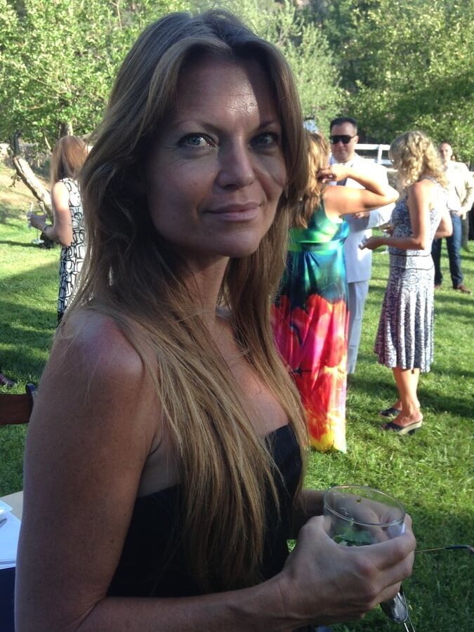 Sexy wife Kate (not mine)