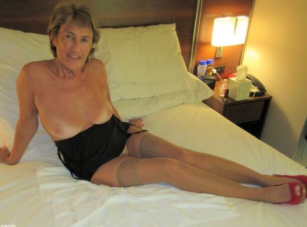 Sexy GILF -