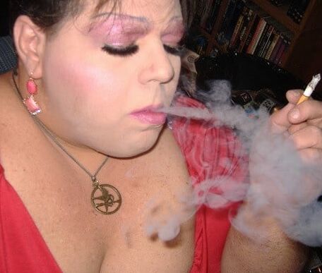 BBWs Smoking