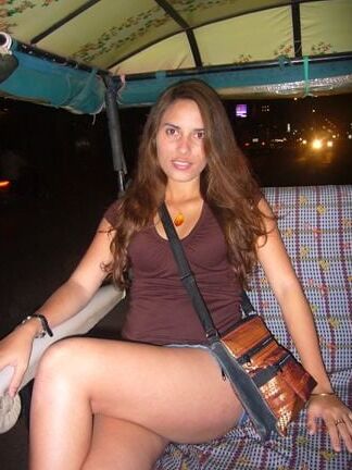 Thai tuk tuk girls
