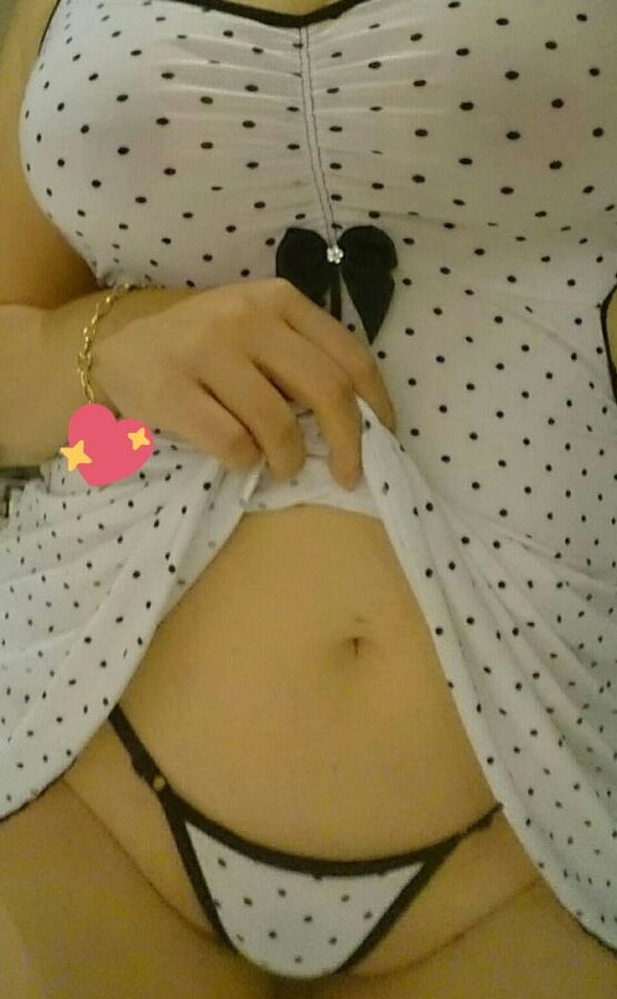 Exhibitionist Brazilian Hotwife