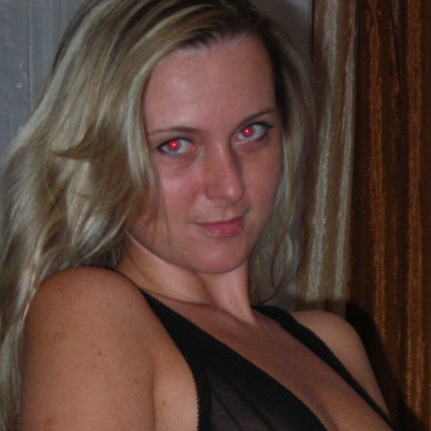 BLOND WIFE BRIDE