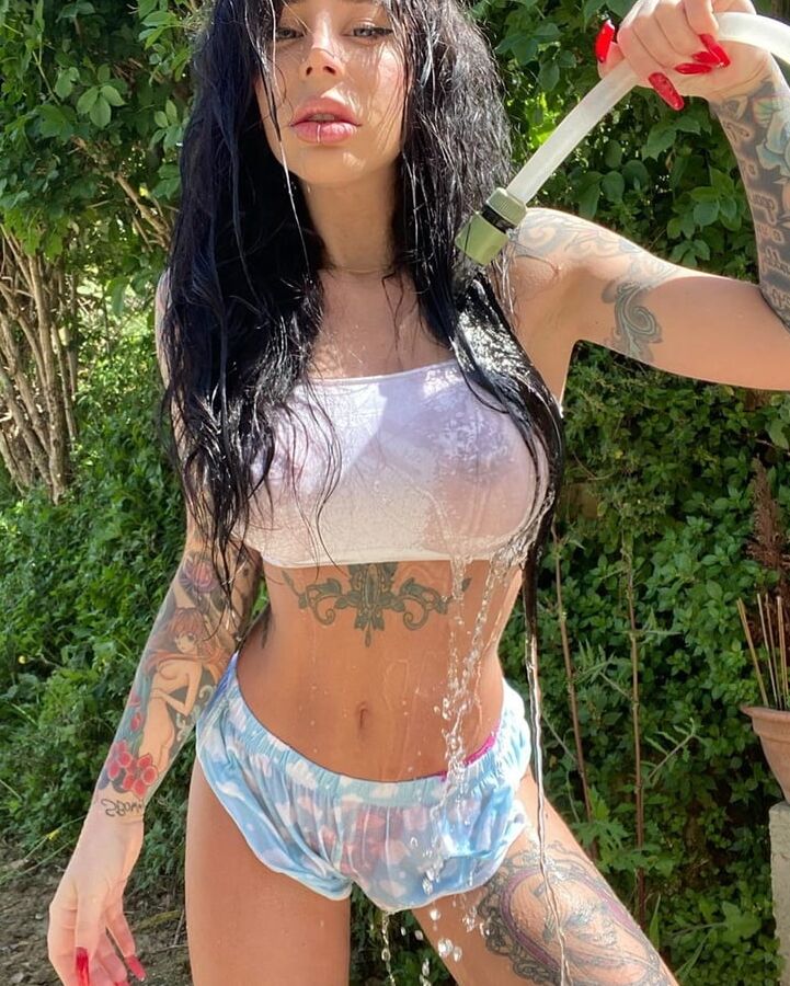 titts