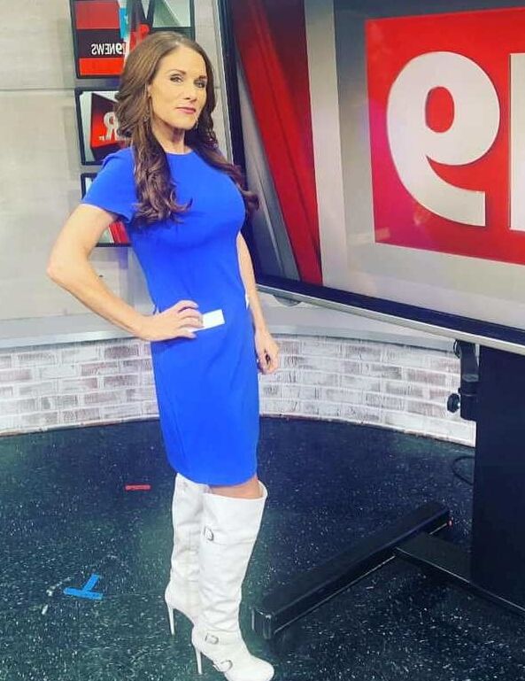 Female Celebrity Boots &amp; Leather - Erin Logan