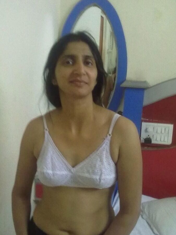 Sangeeta verma indian wife nude hot pic