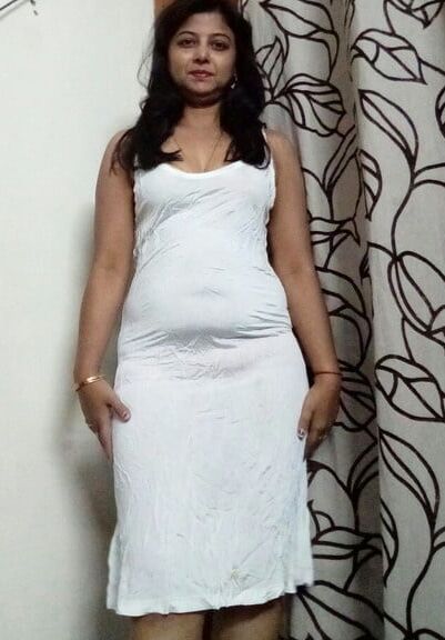 Sangeetha desi Aunty