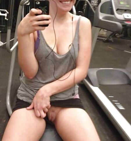 selfi naked