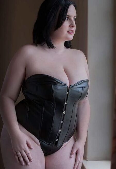 All Sizes, All Sexy - Basque