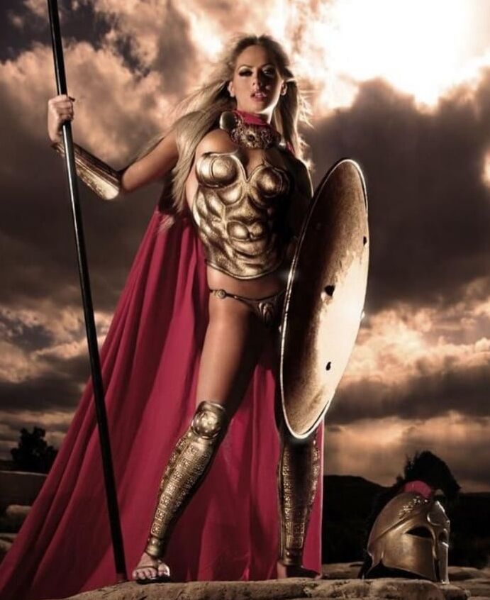 Female fantasy warriors