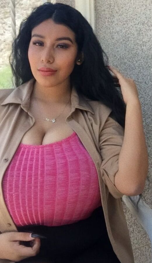 Big and huge tits, nipples, saggy, chubby, puffy, bra marks!