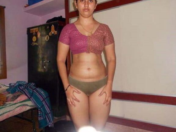 Janani ,Nude Tamil desi indian wife