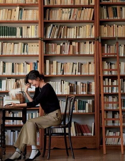 Well-read women