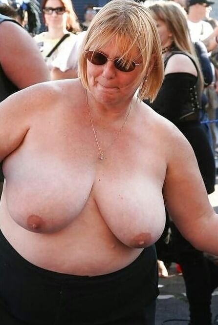 Older and hot (Big boobs)
