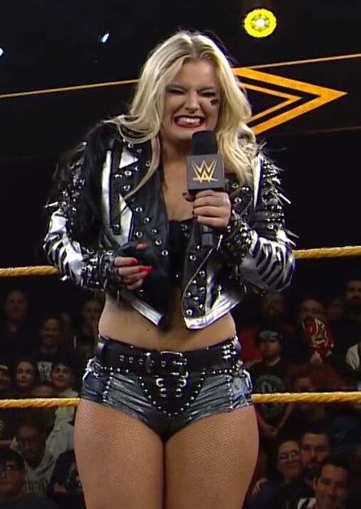 WWE Toni Storm PAWG Fickarsch