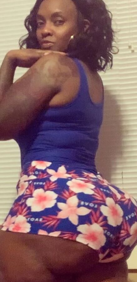 Huge mega booty sexy bbw pear ms rethickulous