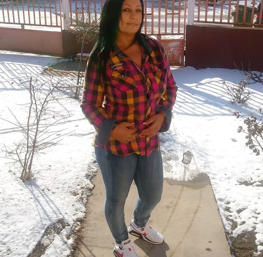 HUN-MAGYAR GYPSY SEXY MILF GYPSY MOMS THE BEST HOOKERS