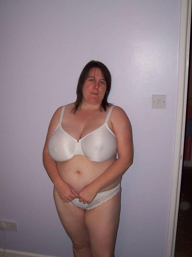 - bra BH tits big boobs - Moepse Euter Titten