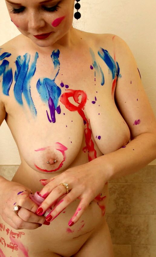 Amateur Slut Model goes Full Whore
