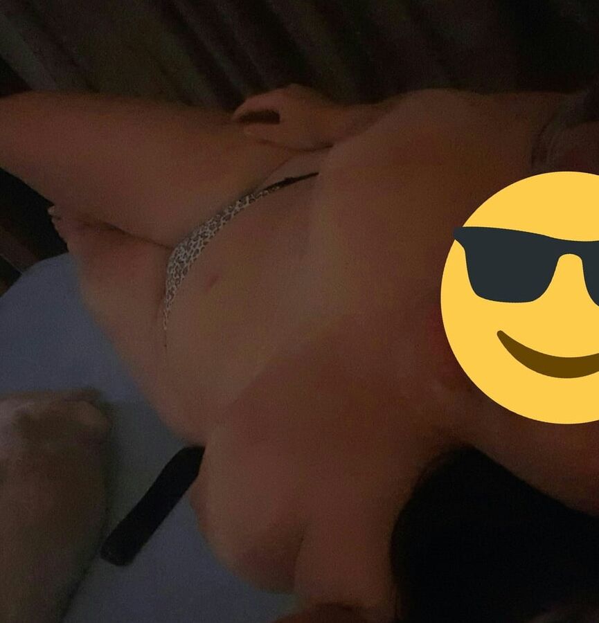 Exhibitionist Brazilian Hotwife