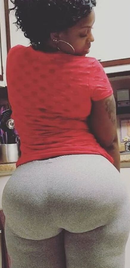 Huge mega booty sexy bbw pear ms rethickulous