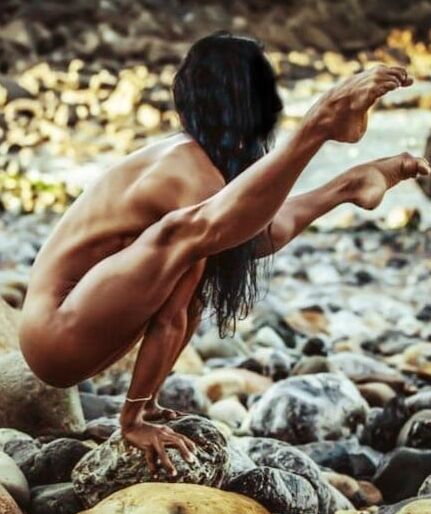 Muscled Black Slavegirl