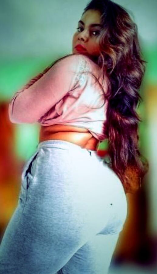 Yes its me and my fatty athlatic body