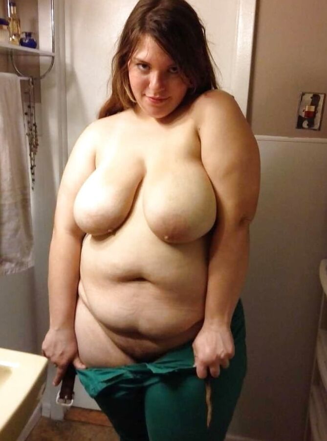 I want to stick my cock in these delicious belly buttons