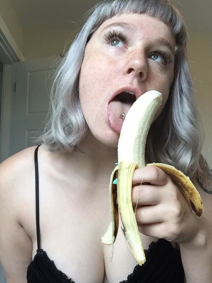 Mädchen lieben Bananen