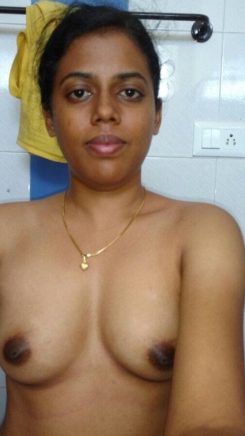 Tamil Aunty Keerthana