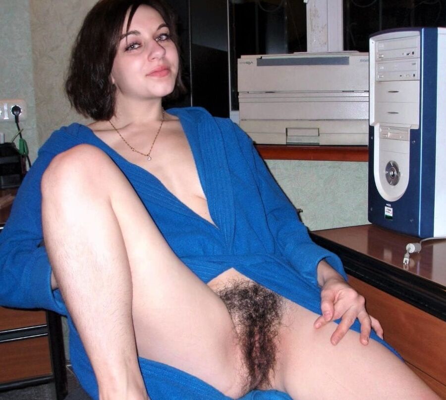 Natural sexiness of hairy pussy....