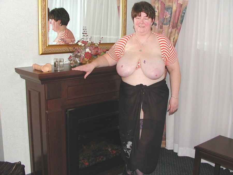 Big Tits Fat Ass MILF