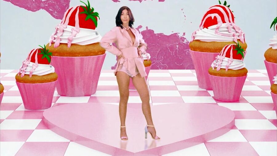 Hande Yener - Krema ()