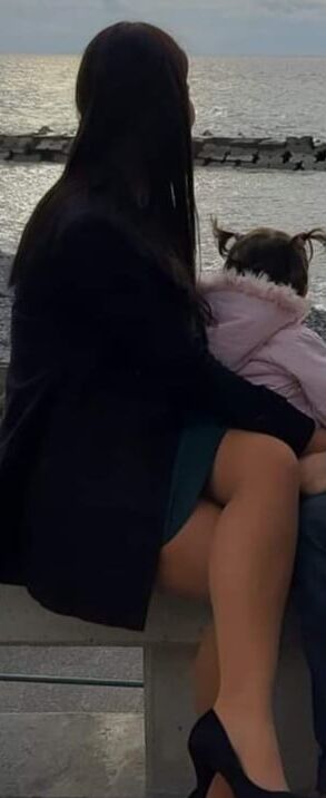 Hot wife Nidia