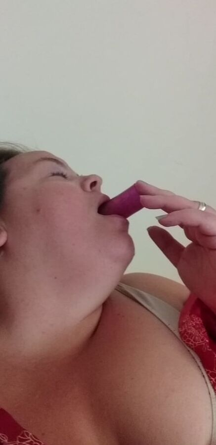 BBW Playing