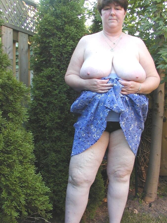 HOT MATURE PATRICIA FROM CANADA