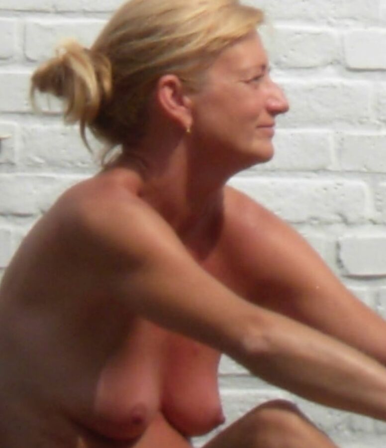 Exposed Hot slutty milf