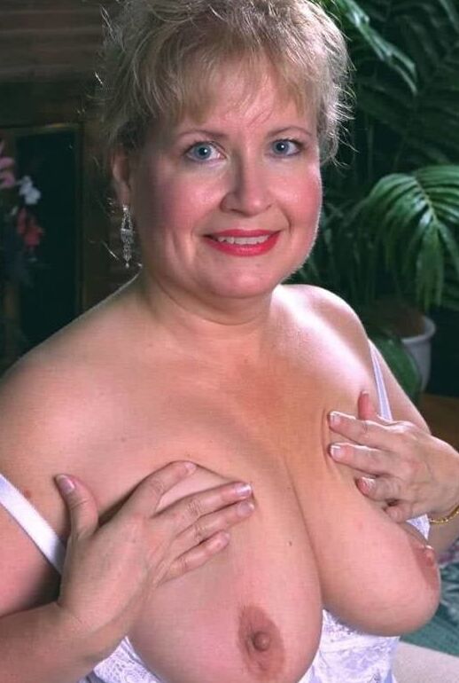 Mature Crummy woman