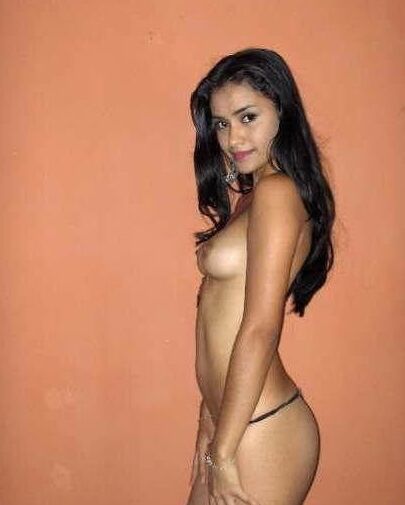 SDRUWS - BRAZILIAN SKINNY GF PRIVATE NUDE LEAKED PICS