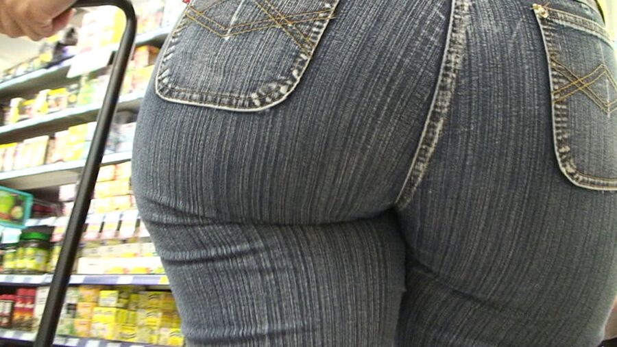 CANDID BIG ASS SPANISH PAWG CULAZO from GLUTEUS DIVINUS