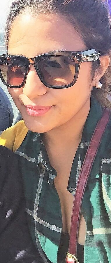 Desi Indian Paki Cleavage Part