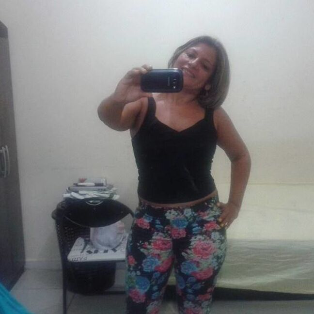 MILF NEIDE