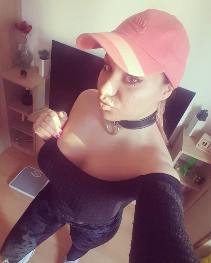 titts