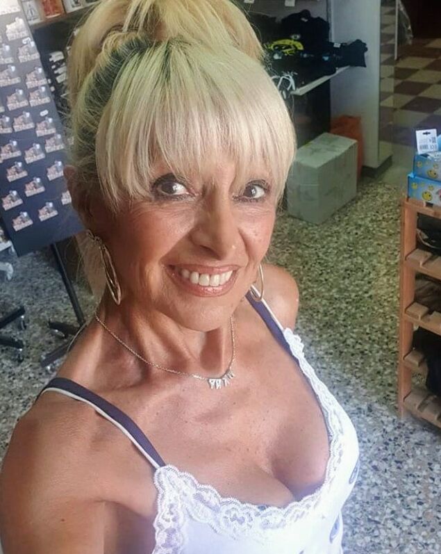 + REAL GILF ITALY AUNTY