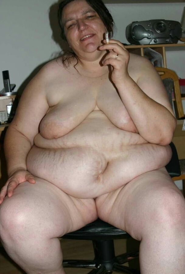 Gilfs milfs cigarettes
