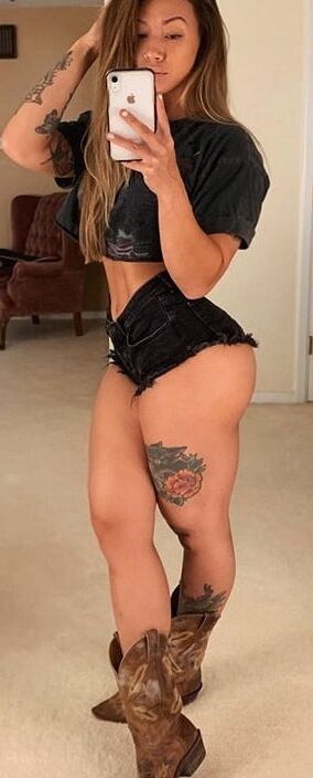 Latina sexy Instagram